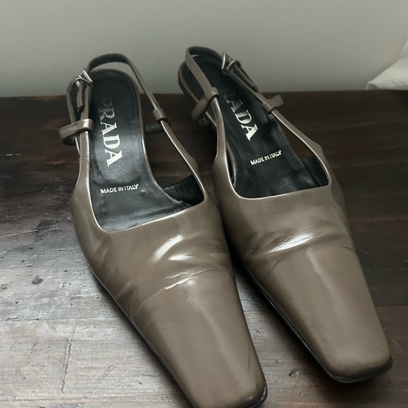 Vintage Prada Patent leather heels - Picture 2 of 6